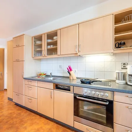 Margaretha, App 16 *